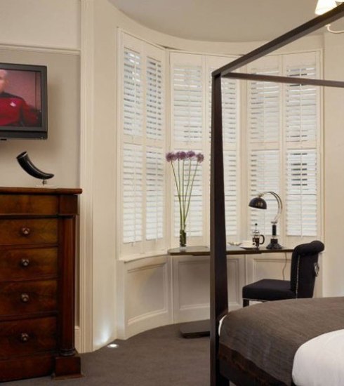 飘窗的窗户款式 51c8f68b65689e11360006d6.jpg