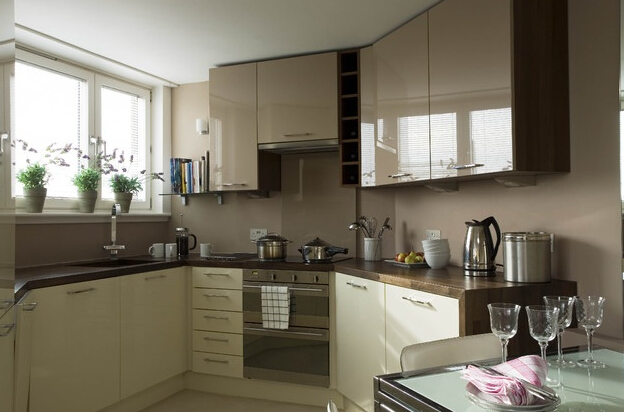 厨房设计布局小户型图片 541fd683160ba011168b4568.jpg