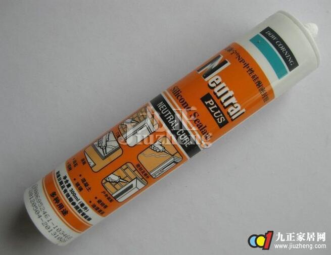 好一点的防霉的玻璃胶 58b4f0d78f1e036b588b457d.jpg