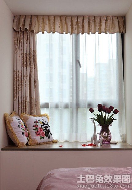 飘窗窗帘装修效果图现代 53c874411522da7f2b0537a4.jpg