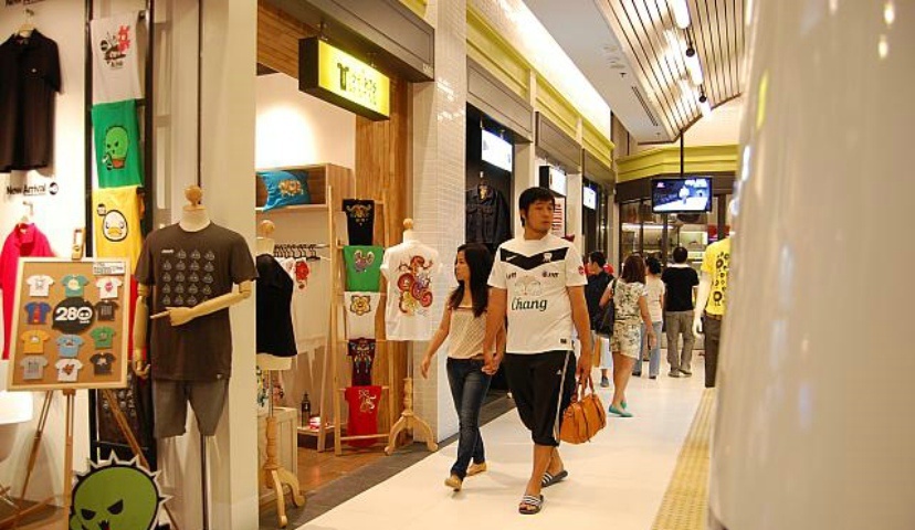 大服装店简洁装修 57a243af65689e9b01a97b18.jpg